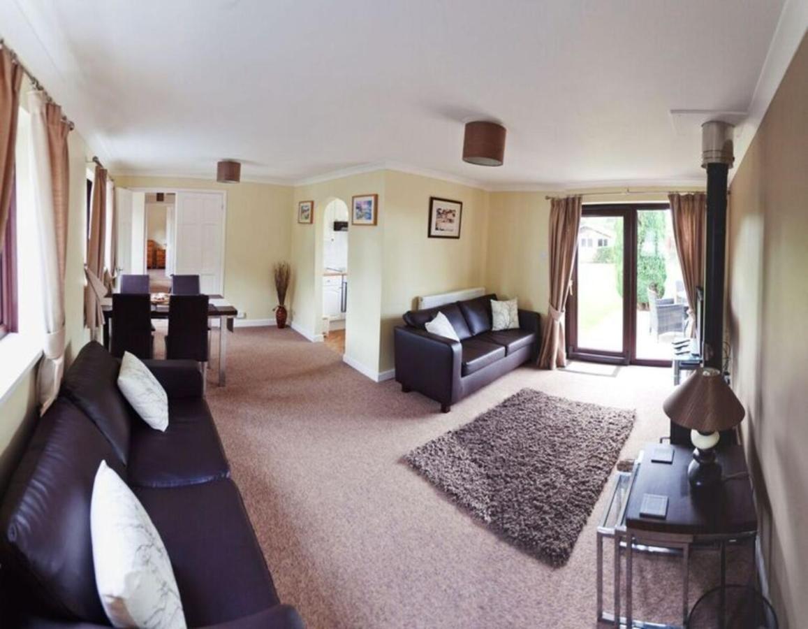 3 Bed Cottage With Hot Tub & Near New Quay Wales Llandysul Exterior photo
